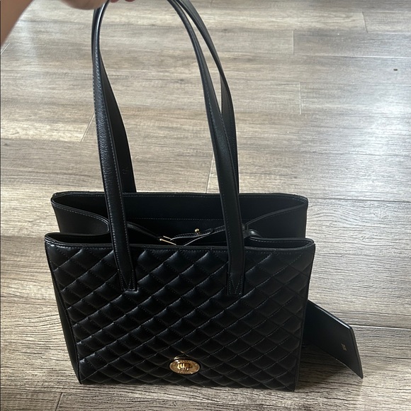 Versace Medusa Quilted Nappa Tote Bag and Attached Wallet Pouch - Picture 5 of 17